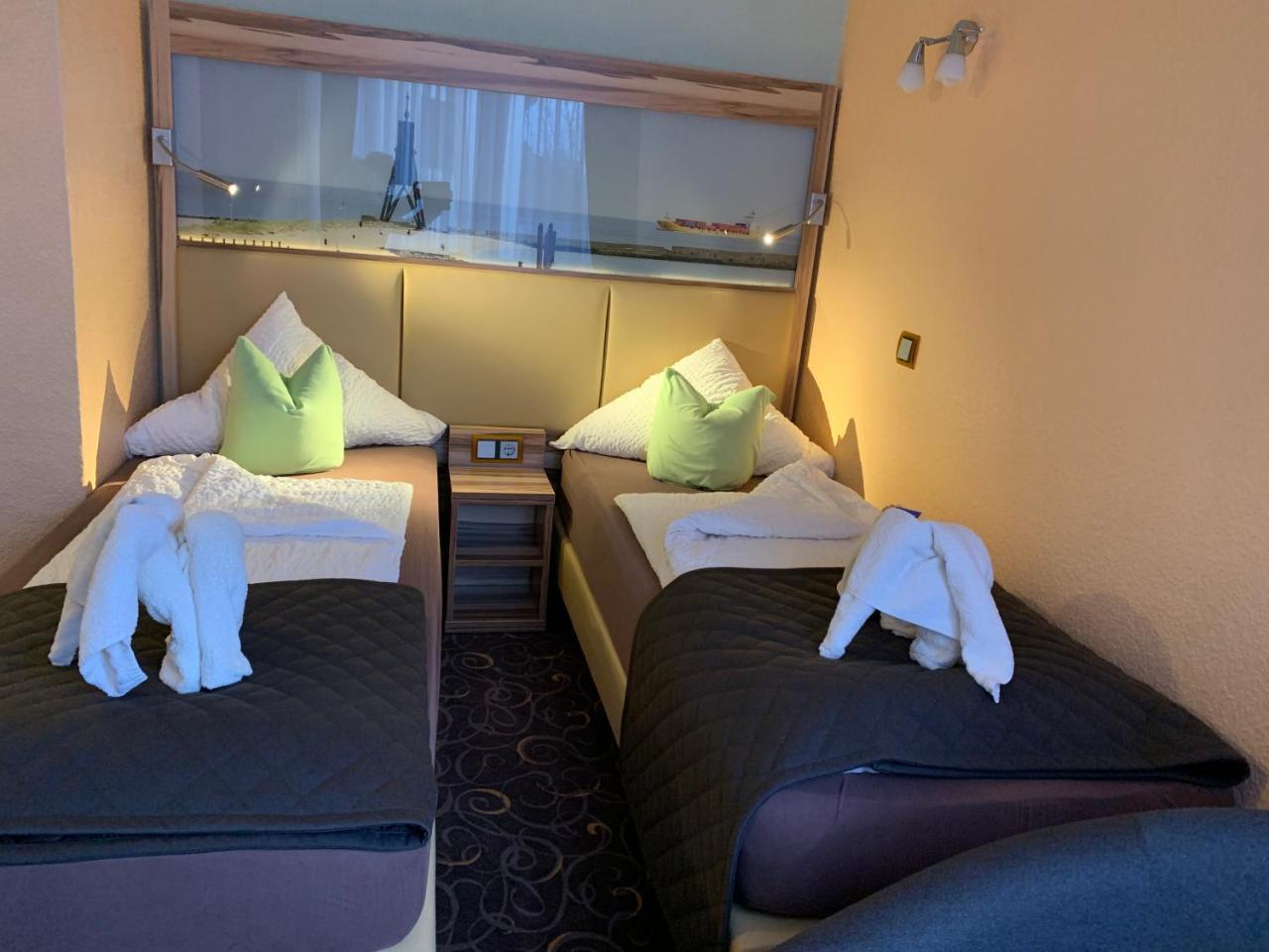 Hotel Seemeile Куксхафен Экстерьер фото