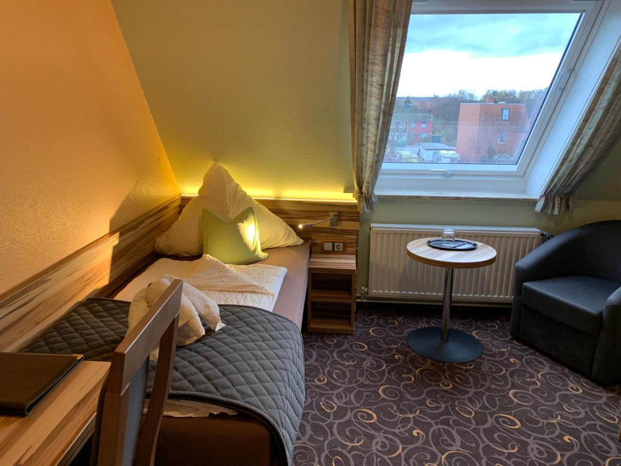 Hotel Seemeile Куксхафен Экстерьер фото