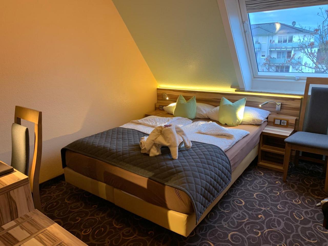 Hotel Seemeile Куксхафен Экстерьер фото