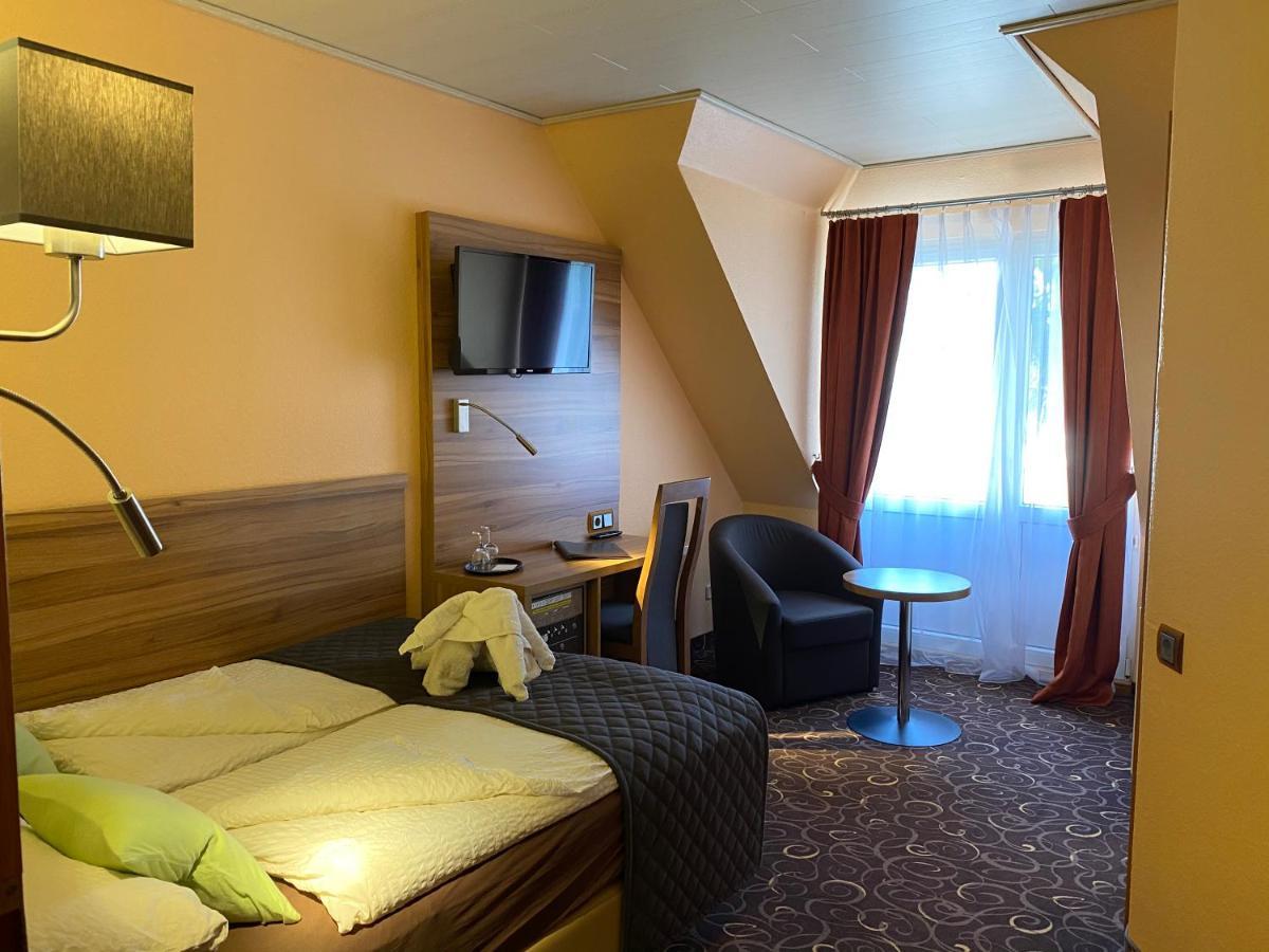 Hotel Seemeile Куксхафен Экстерьер фото