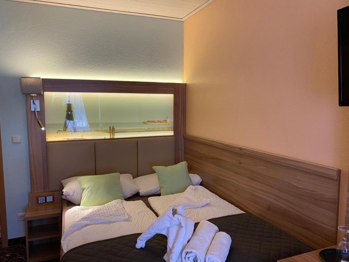 Hotel Seemeile Куксхафен Экстерьер фото